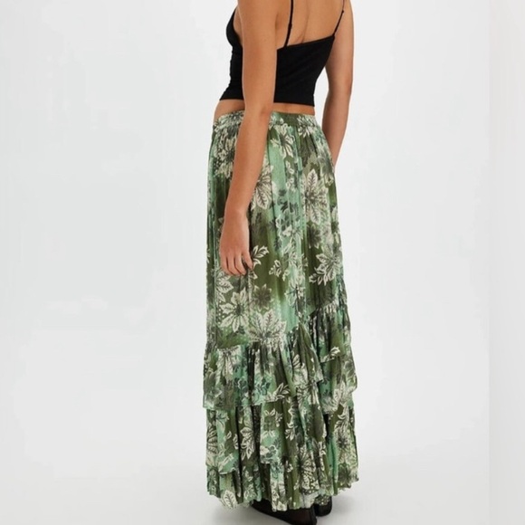 NWOT Free People Marietta Floral Green Maxi Skirt Asymmetrical Flowy Size Small - Picture 4 of 7